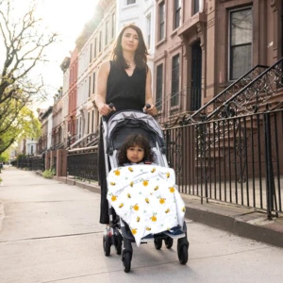 Swaddling Blanket Super Soft 70% Bamboo 30% Cotton 2-Pack Set Bumble Bee Design - Picture 8 of 10